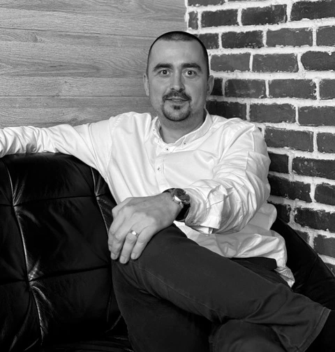 About LifeinCloud – Cloud VPS Hosting & Infrastructure Experts - George